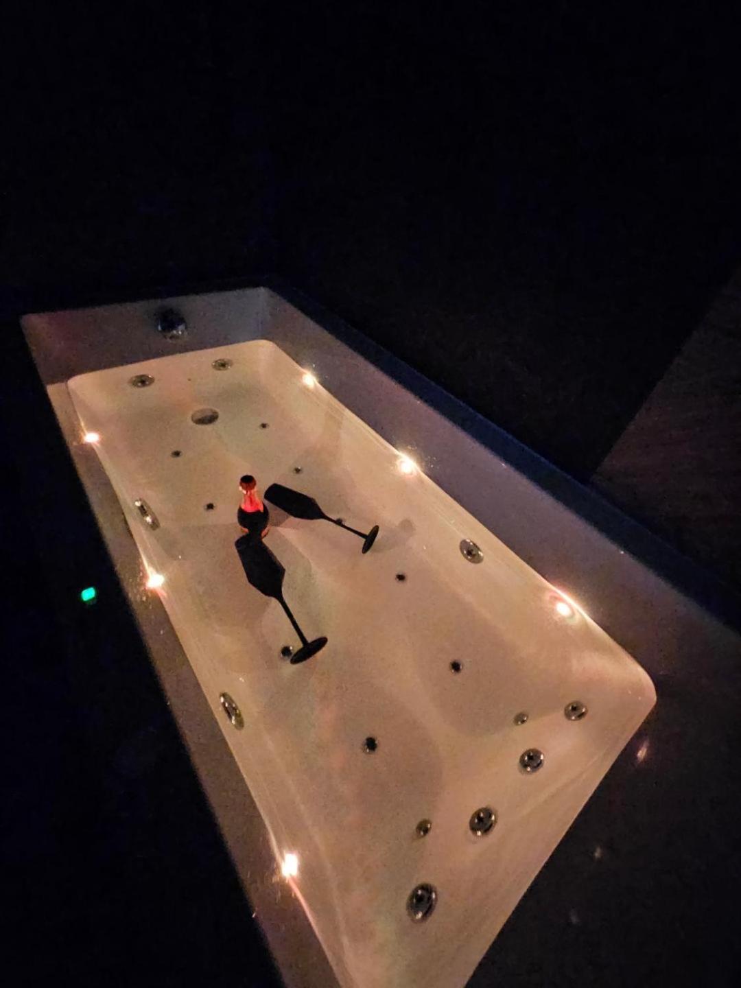 Luksusowy 60 M Z Jacuzzi Oraz Z Ogrodkiem Na Dachu Na Wylacznosc !