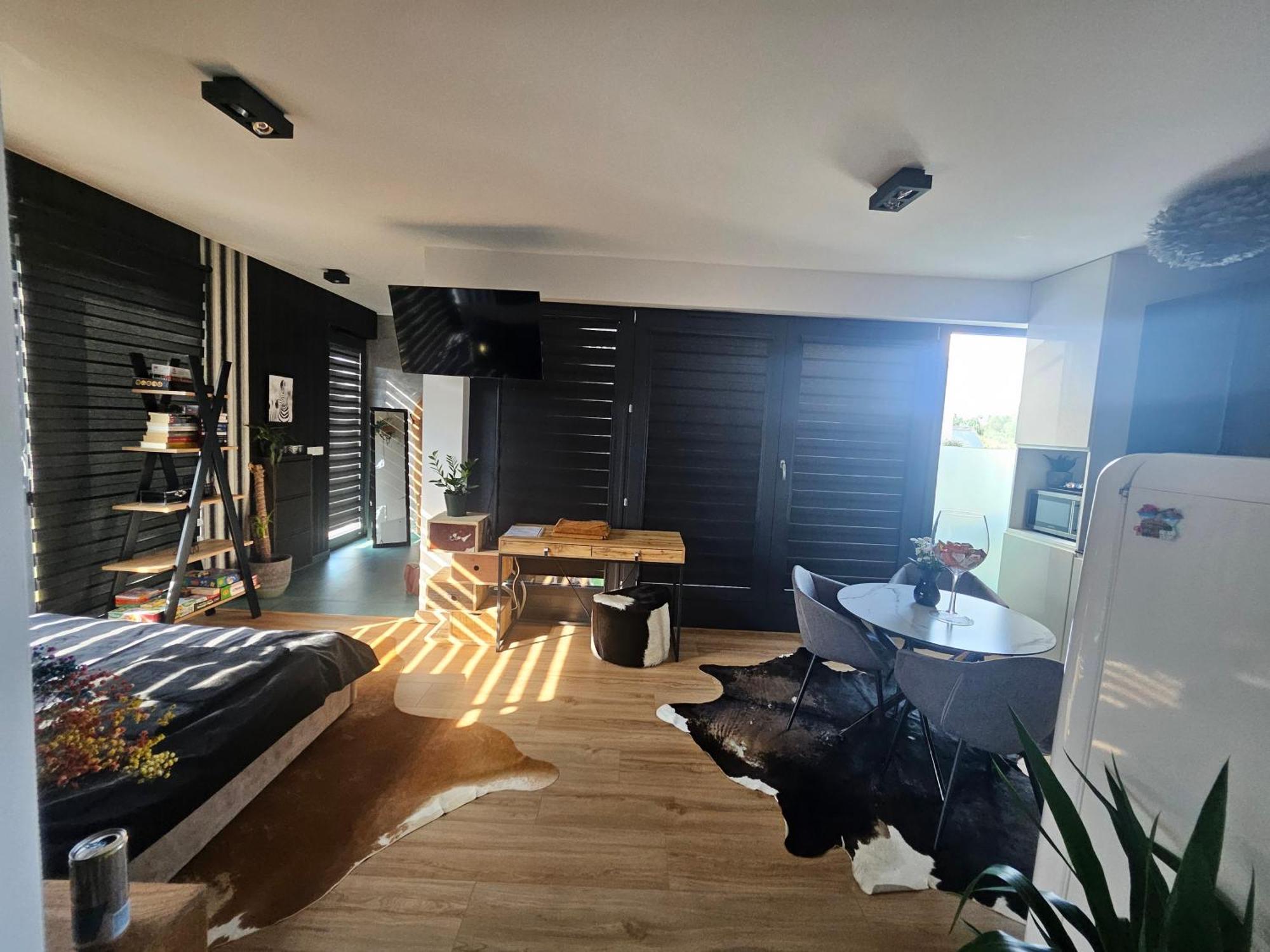 Luksusowy 60 M Z Jacuzzi Oraz Z Ogrodkiem Na Dachu Na Wylacznosc ! Apartament Kraków