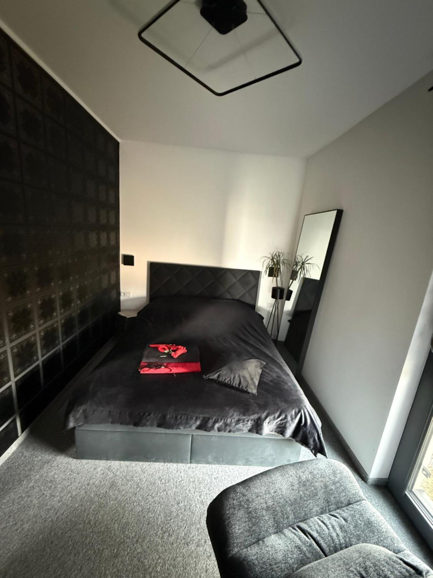 Luksusowy 60 M Z Jacuzzi Oraz Z Ogrodkiem Na Dachu Na Wylacznosc ! *
